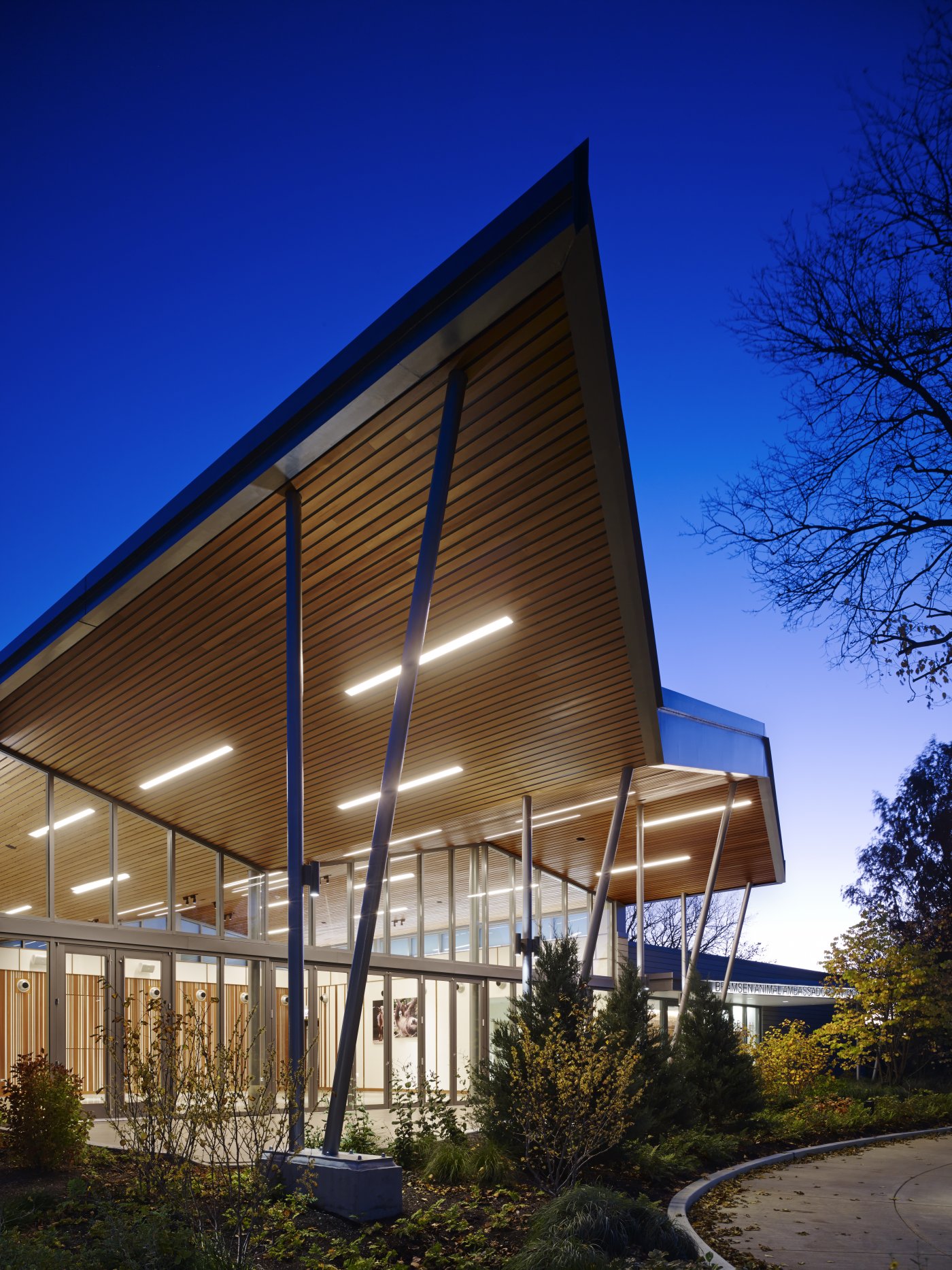 Brookfield Zoo Animal Ambassador Pavilion Selux