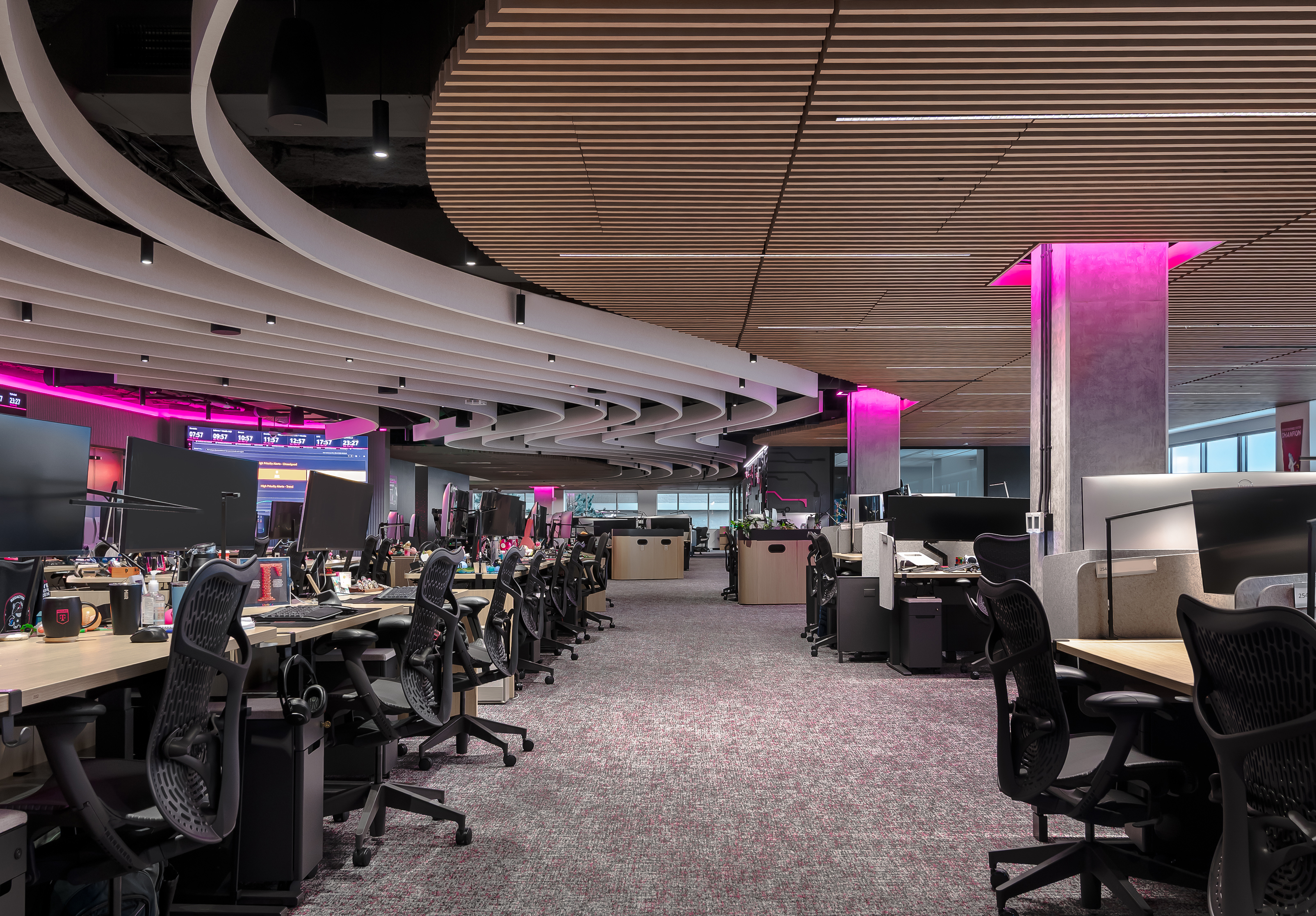 TMobile CSOC Selux